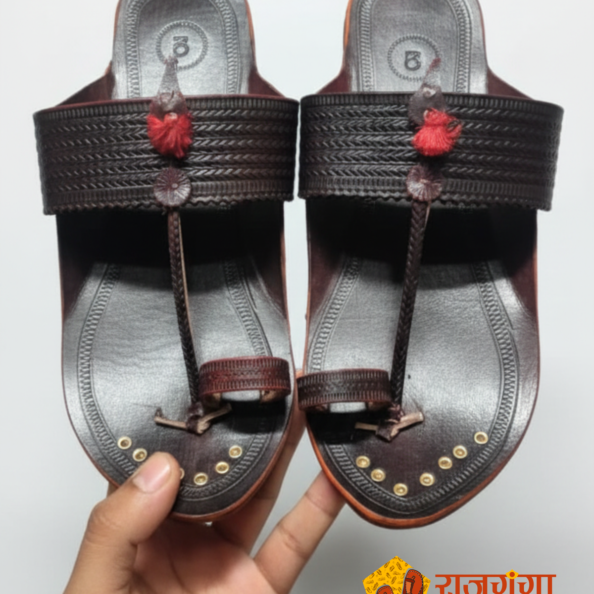 Puna Kapshi Kolhapuri – Handmade Leather Footwear - Hover Image